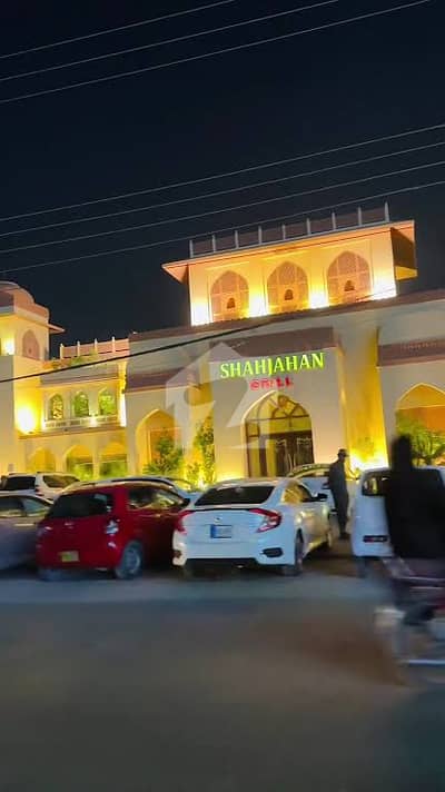 بوسان روڈ ملتان میں 2 مرلہ Studio دکان 18.0 کروڑ میں برائے فروخت۔