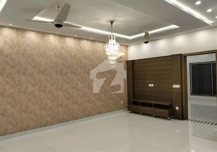 10 Marla House For Grabs In Bahria Town 10 Marla House For Grabs In Bahria Town