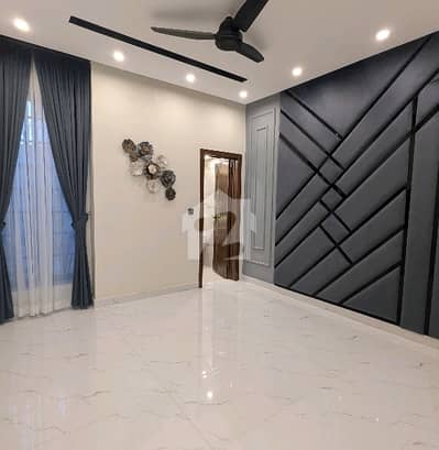 5 Marla House In Only Rs. 20000000 5 Marla House In Only Rs. 20000000