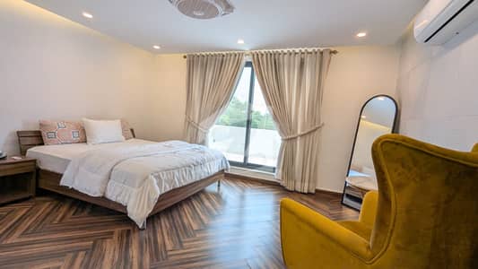 FOR RENT Luxury Furnished 1-Bedroom Rooftop Only Foreigner F_6/1