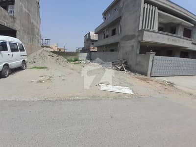 prime location level plot for sale in st 5 CDA map approved
