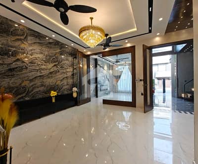 Bahria Town - Sector D House Sized 5 Marla Is Available Bahria Town - Sector D House Sized 5 Marla Is Available