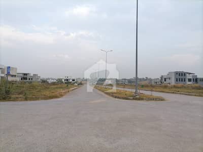 Perfect 1 Kanal Residential Plot At Park Enclave 1 All Set For Your Dream Home!