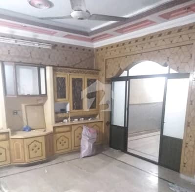 جوہر ٹاؤن فیز 2 جوہر ٹاؤن,لاہور میں 3 کمروں کا 5 مرلہ مکان 2.45 کروڑ میں برائے فروخت۔