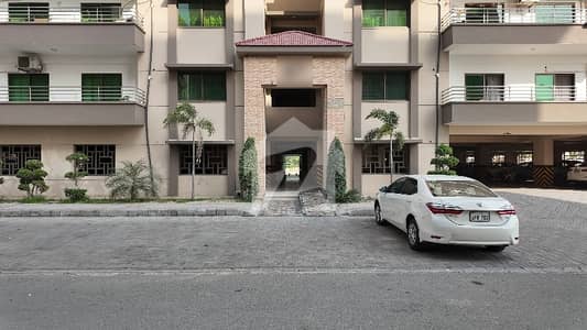 Brand New 3 Bed Flat For Rent In Askari 11 Lahore