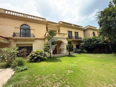 F-7 Margalla House 4 Bedroom Fully Furnished Available For Rent