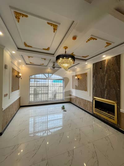 5 MARLA HOU FOR RENT BEAUTIFUL HOUSE