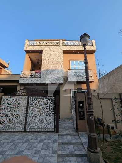 Lake City 5 Marla House Available For Rent