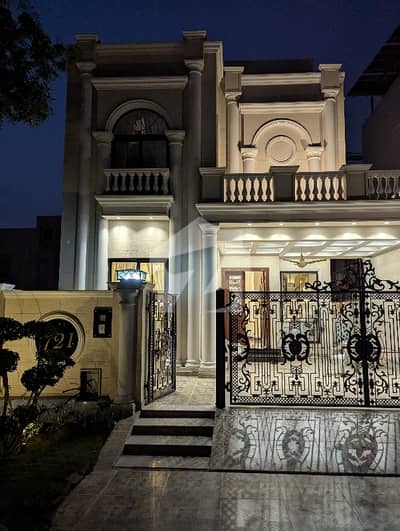 Lake City 10 Marla Upper Portion Available For Rent