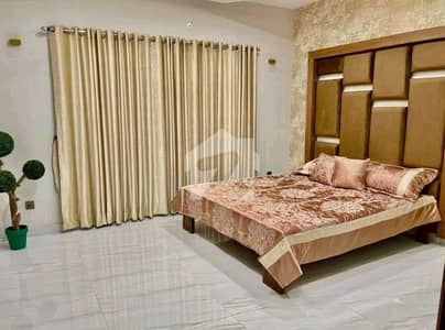 House For Grabs In 10 Marla Lahore House For Grabs In 10 Marla Lahore