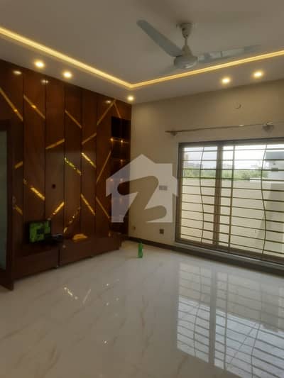 Brand New 10 Marla Luxury House Available for Rent