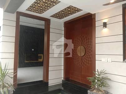 10 Marla House In Bahria Town For sale At Good Location 10 Marla House In Bahria Town For sale At Good Location