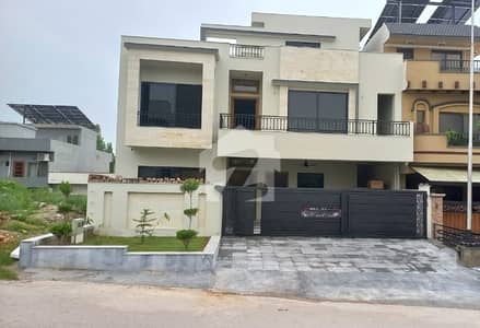 40x80 Beautifull House For Sale in G-13