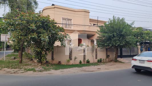 21 Marla Corner Slightly Used Ultra Modern Designer Owner Build Fully Furnished 2 Servant Quarter In Basement Bungalow 10KV Solar Installed For Sale At Prime Location Of DHA Lahore Near To Park Masjid & Commercial Market. 21 Marla Corner Slightly Used Ultra Modern Designer Owner Build Fully Furnished 2 Servant Quarter In Basement Bungalow 10KV Solar Installed For Sale At Prime Location Of DHA Lahore Near To Park Masjid & Commercial Market.