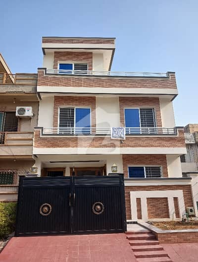 25x40 Beautifull House For Sale in G-13
