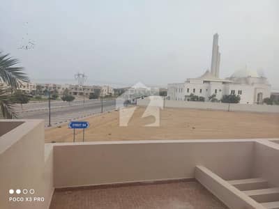 235sq yd 3 Bedrooms Luxury Villa is Available FOR RENT. 14km from Entrance of BTK. 3 Bed DDL 1 Kitchen