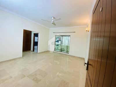 F-11 Spacious 2Bedroom Apartment Available For Sale F-11 Spacious 2Bedroom Apartment Available For Sale
