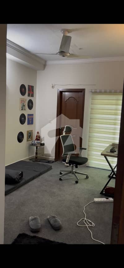 E-11 Beautiful 1 Room Attach Bath Available For Rent