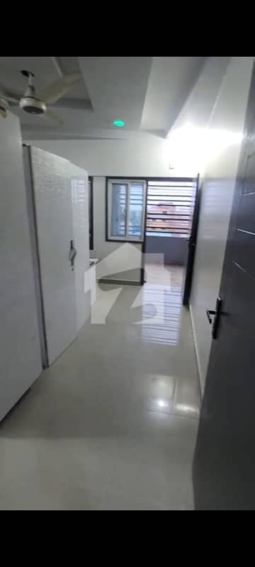1200 sqft Flat Available For Sale.