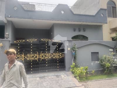 5 Marla Beautiful House For Sale In Central Park Lahore