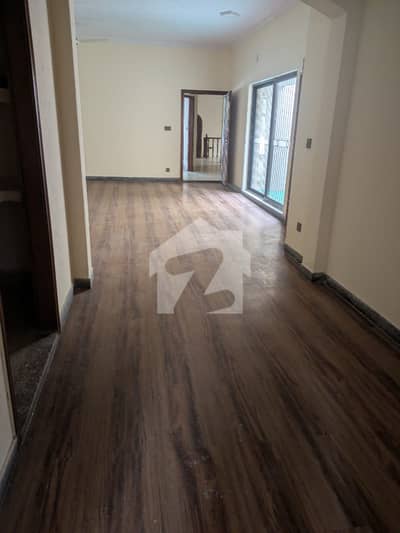 1 Kanal upper portion in Model town Lahore 1 Kanal upper portion in Model town Lahore