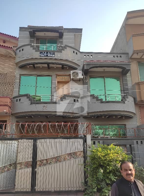 25x40 Beautifull House For Sale In G-13 25x40 Beautifull House For Sale In G-13
