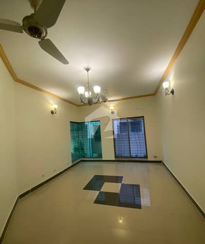 3 Bed SD House Available For Rent in Askari 11 Lahore