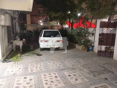 VVIP Block 18 Ground Floor 400 Yds Bungalow Near Baitul Muqarram Masjid Barrier Gali
