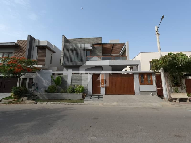 defence phase 8 Banglow for sale defence phase 8 Banglow for sale