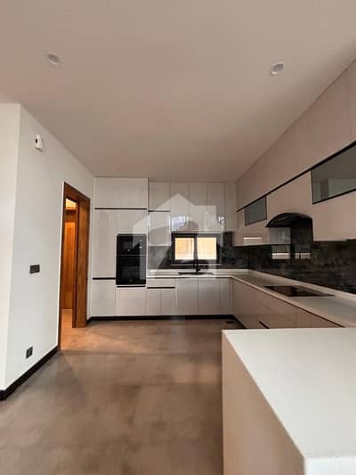 1 Kanal Upper Portion For Rent 1 Kanal Upper Portion For Rent