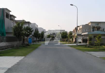 1 Kanal Plot Near Plot No. 460 Block Y Prime Location In DHA Phase 7 Lahore | Urgent Sale