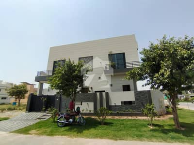 5 MARLA ULTRA MODERN HOUSE FOR SELL IN DHA 9 TOWN