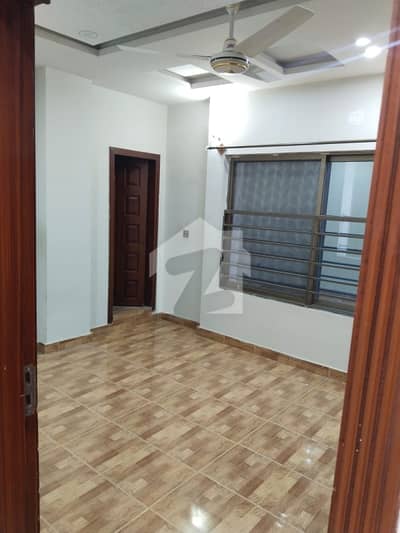 In E-11/1 Flat Sized 800 Square Feet For rent