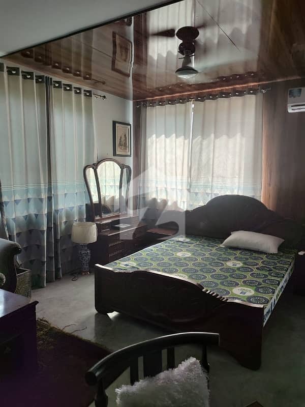 RENOVATED FURNISHED STUDIO APARTMENT FOR RENT RENOVATED FURNISHED STUDIO APARTMENT FOR RENT