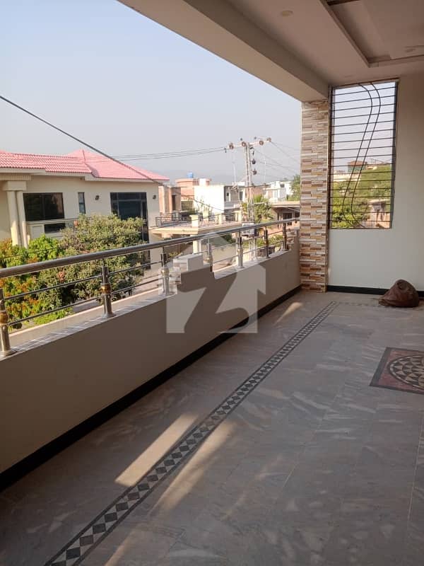 10 Marla House Available For Rent North Banigala 10 Marla House Available For Rent North Banigala