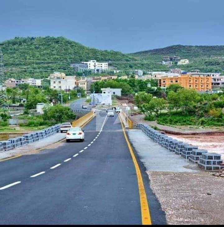 10 Marla Plot Available For Sale In Bani Gala 10 Marla Plot Available For Sale In Bani Gala