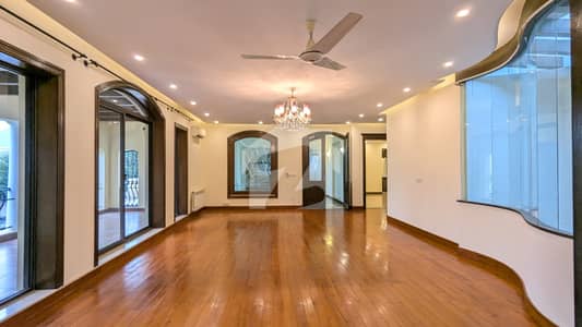 HOUSE FOR RENT 666 Sqyrd Renovated Triple Storey 8-Bedrooms F_6/2 HOUSE FOR RENT 666 Sqyrd Renovated Triple Storey 8-Bedrooms F_6/2