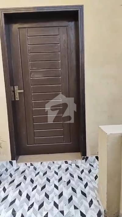 آرکیٹیکٹس انجنیئرز ہاؤسنگ سوسائٹی لاہور میں 1 کمرے کا 1 مرلہ کمرہ 25.0 ہزار میں کرایہ پر دستیاب ہے۔ آرکیٹیکٹس انجنیئرز ہاؤسنگ سوسائٹی لاہور میں 1 کمرے کا 1 مرلہ کمرہ 25.0 ہزار میں کرایہ پر دستیاب ہے۔