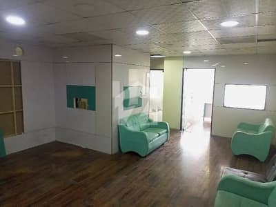 900 Sq. Ft. Executive Office Available for Rent in Gulberg 3, Lahore