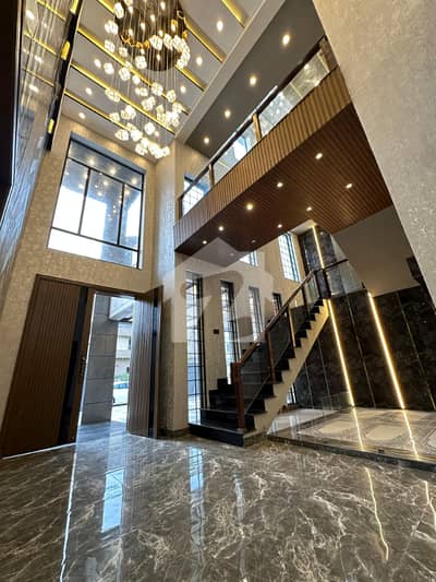 1 KANAL BRAND NEW HOUSE AT PRECIOUS LOCATION AVAILABLE FOR SALE 1 KANAL BRAND NEW HOUSE AT PRECIOUS LOCATION AVAILABLE FOR SALE