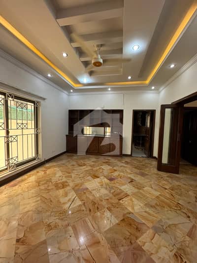 Spacious & Elegant 5BHK House | Prime F-6 | For Rent