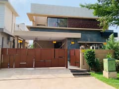 Prime Location 1 Kanal Modern House Available For Rent in DHA Phase 6