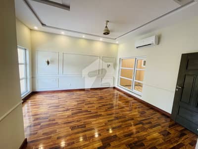 Luxury House Available For Rent Luxury House Available For Rent