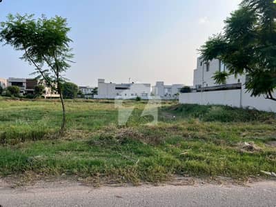 PLOT # U-1521 RESIDENTIAL PLOT LOCATED IN THE BEST BLOCK OF DHA PHASE 7 LAHORE.
