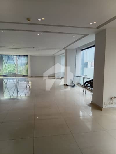2300 Sqft Hall With Ready To Move Kitchen Washrooms 3rd Floor Commercial Floor Office For Rent In Model Town