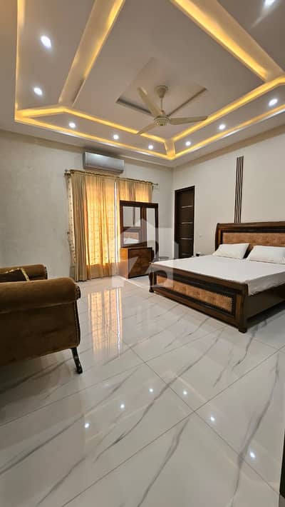 Fully Furnished 3 bedroom in Bahria Town Lahore
