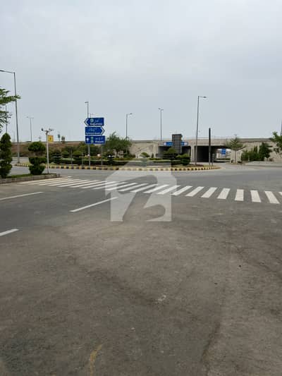 4 Kanal Signature Estate At One Central, DHA Lahore Where Prestige Meets The Future With King Maker