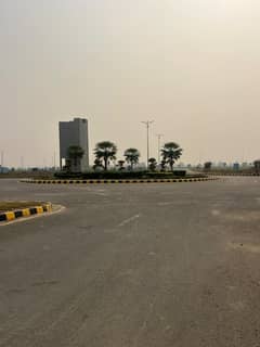 PHASE-8 BLOCK Z5 PLOT NO 158 PRICE 62 LAC POSSESSION