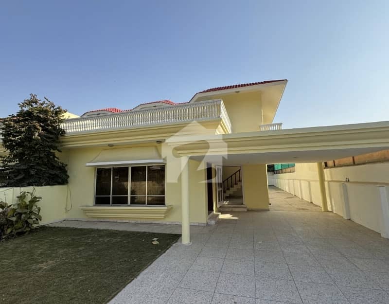 F-10 Neat And Clean House Available For Rent Beautiful Location F-10 Neat And Clean House Available For Rent Beautiful Location