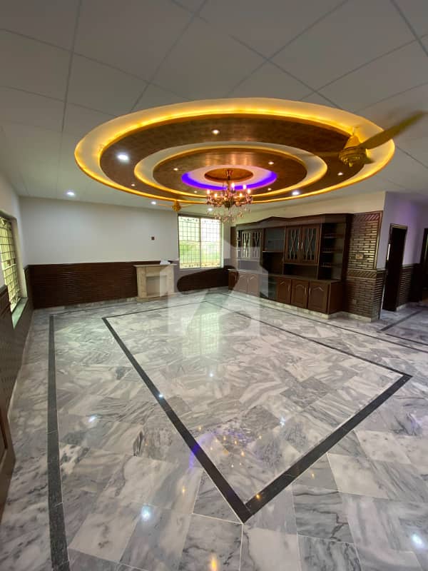 1 Kanal Triple Storey House For Sale 1 Kanal Triple Storey House For Sale